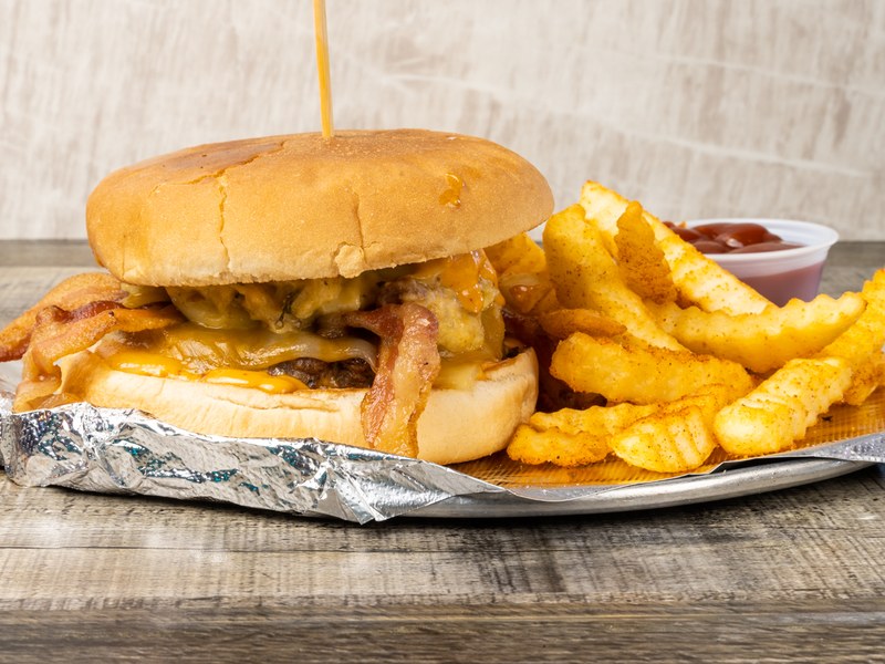 Mac & Bacon Cheeseburger